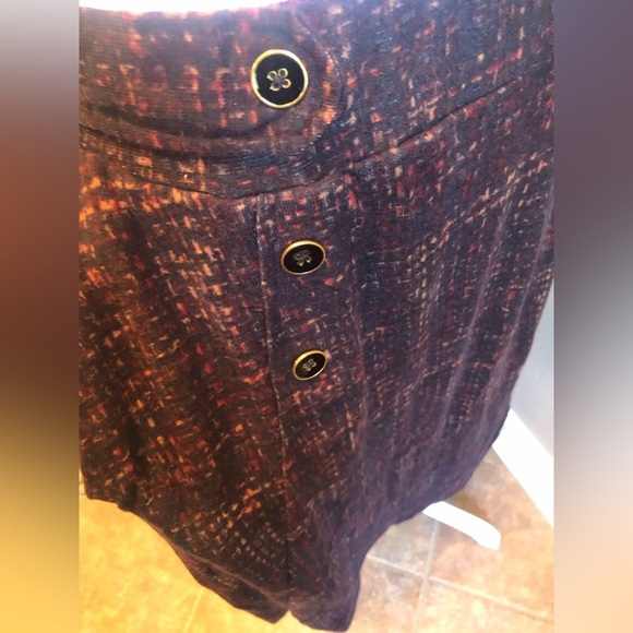 NWOT Winter Skirt Dark Brown and other Colors Size Medium - Picture 6 of 10
